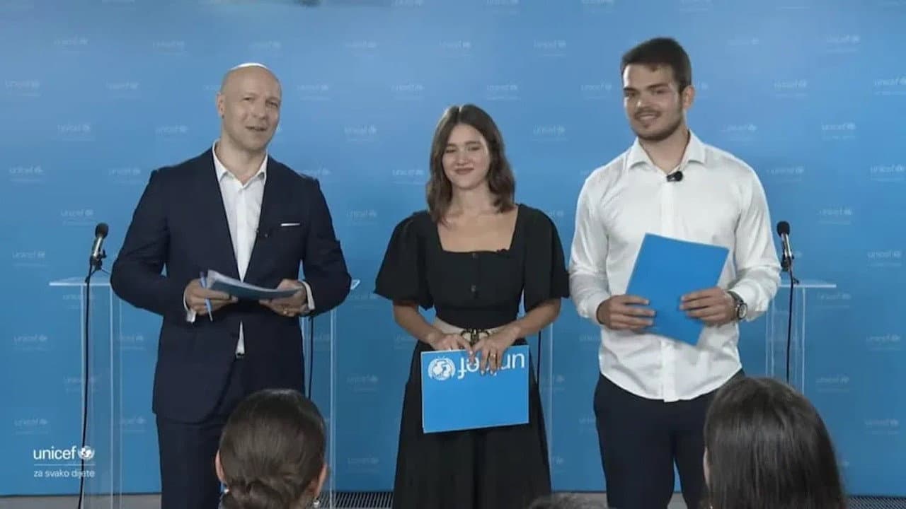 #MladiPitajuPoliticare
