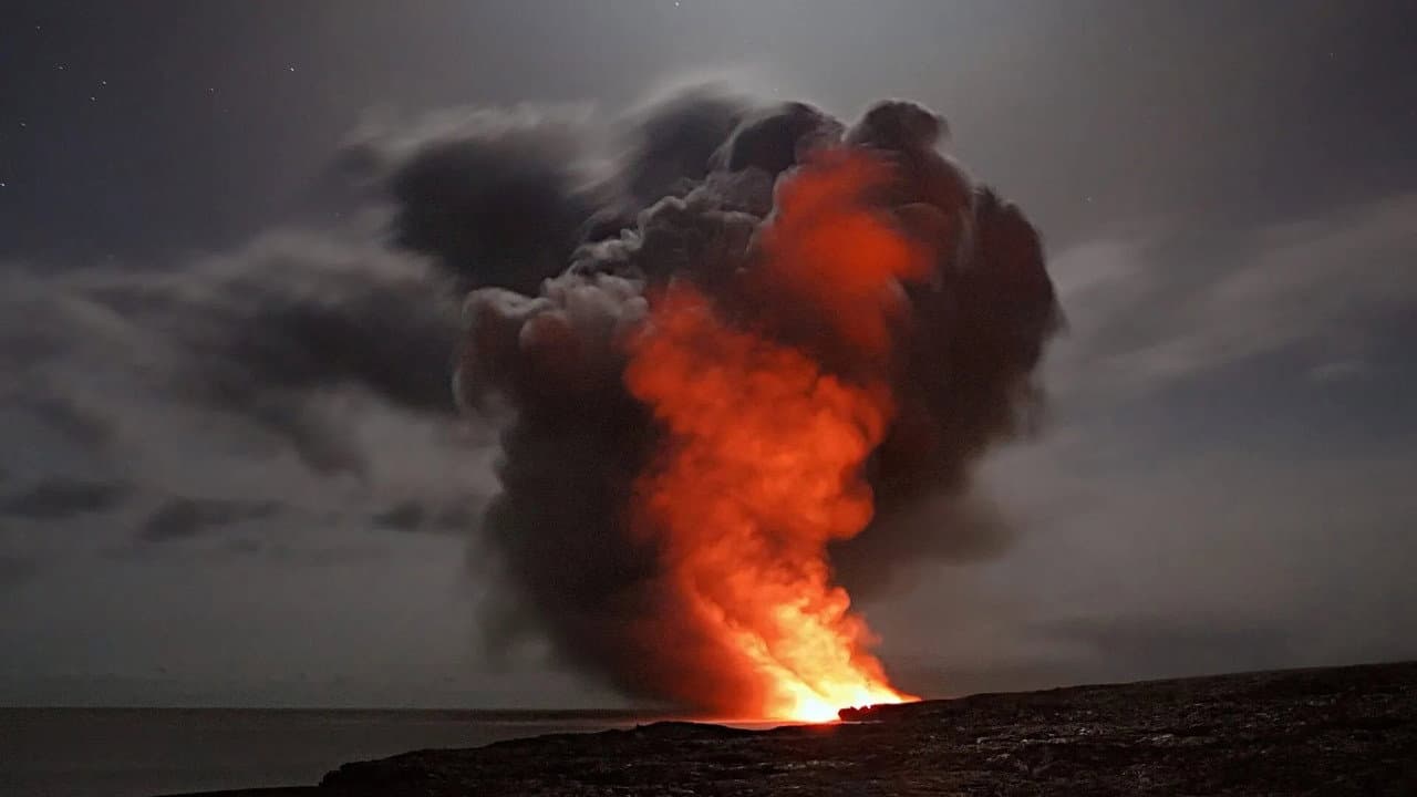 Des volcans et des hommes